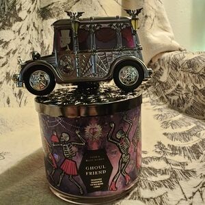 New! Bath and Body Works 3-wick candle. Ghoul Friend Plus Halloween Wallflower